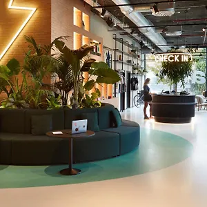 the-social-hub-barcelona-poble-nou.topbarcelonahotels.com/