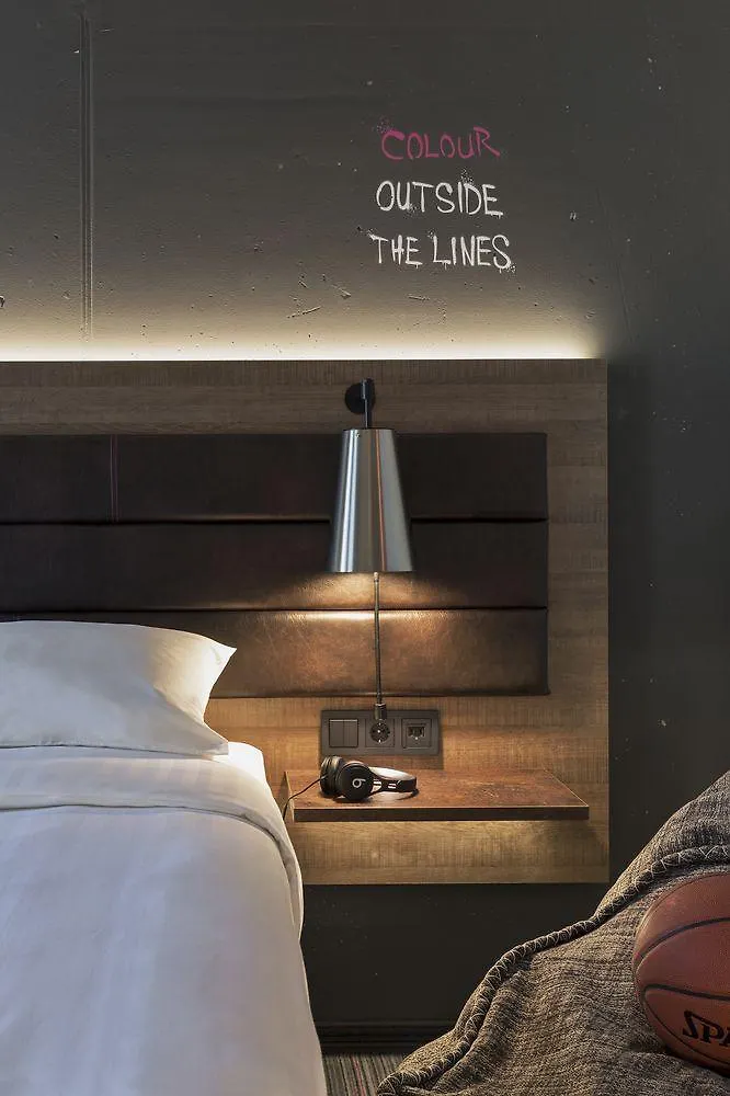 Moxy Frankfurt East Hotel Frankfurt am Main 3*,