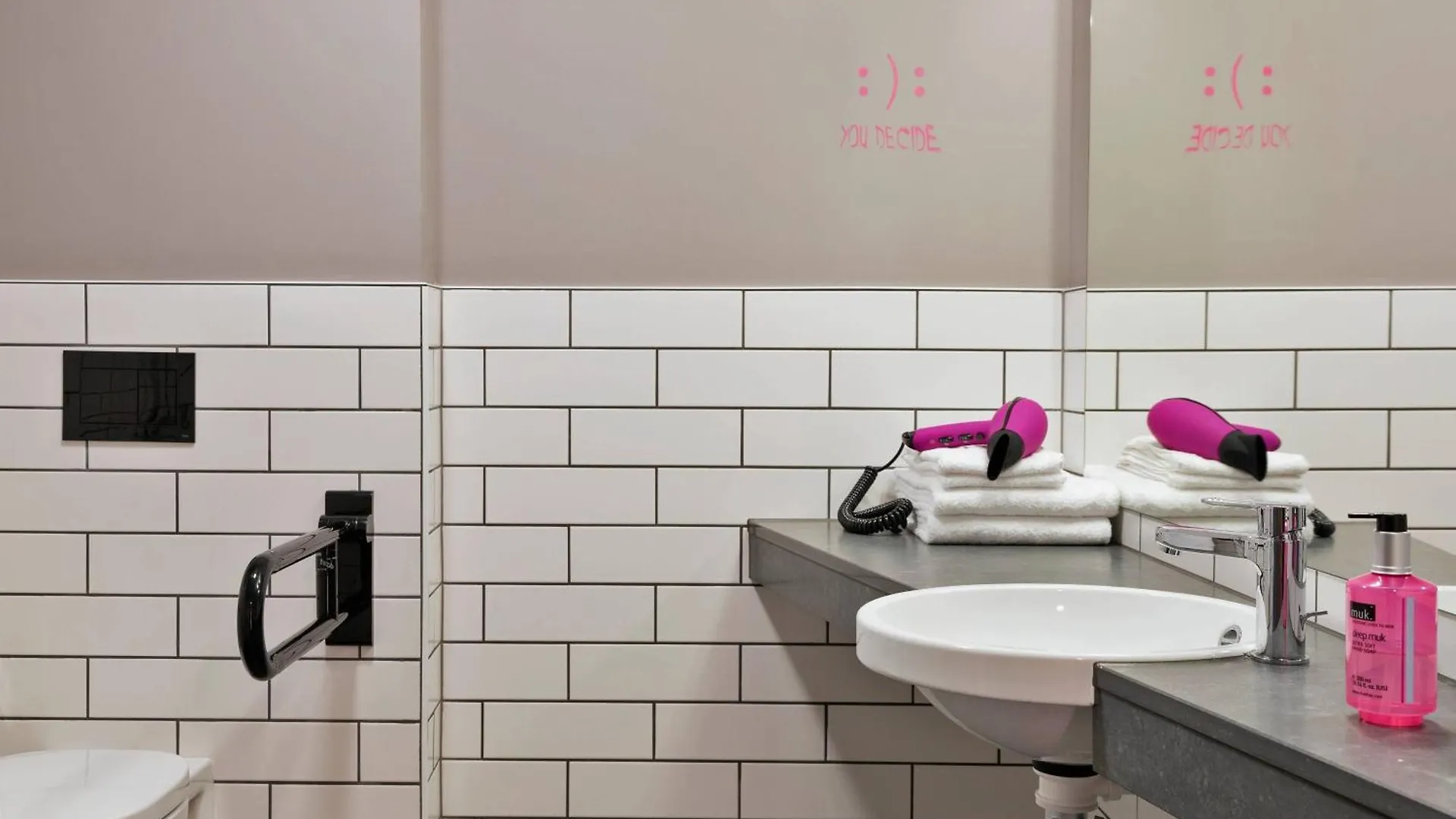 Moxy Frankfurt East Hotel Frankfurt am Main