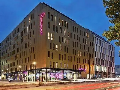 Отель Moxy Frankfurt East Франкфурт-на-Майне