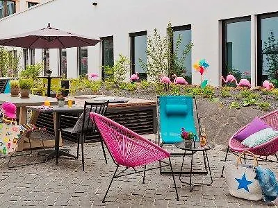 Отель Moxy Frankfurt East Франкфурт-на-Майне