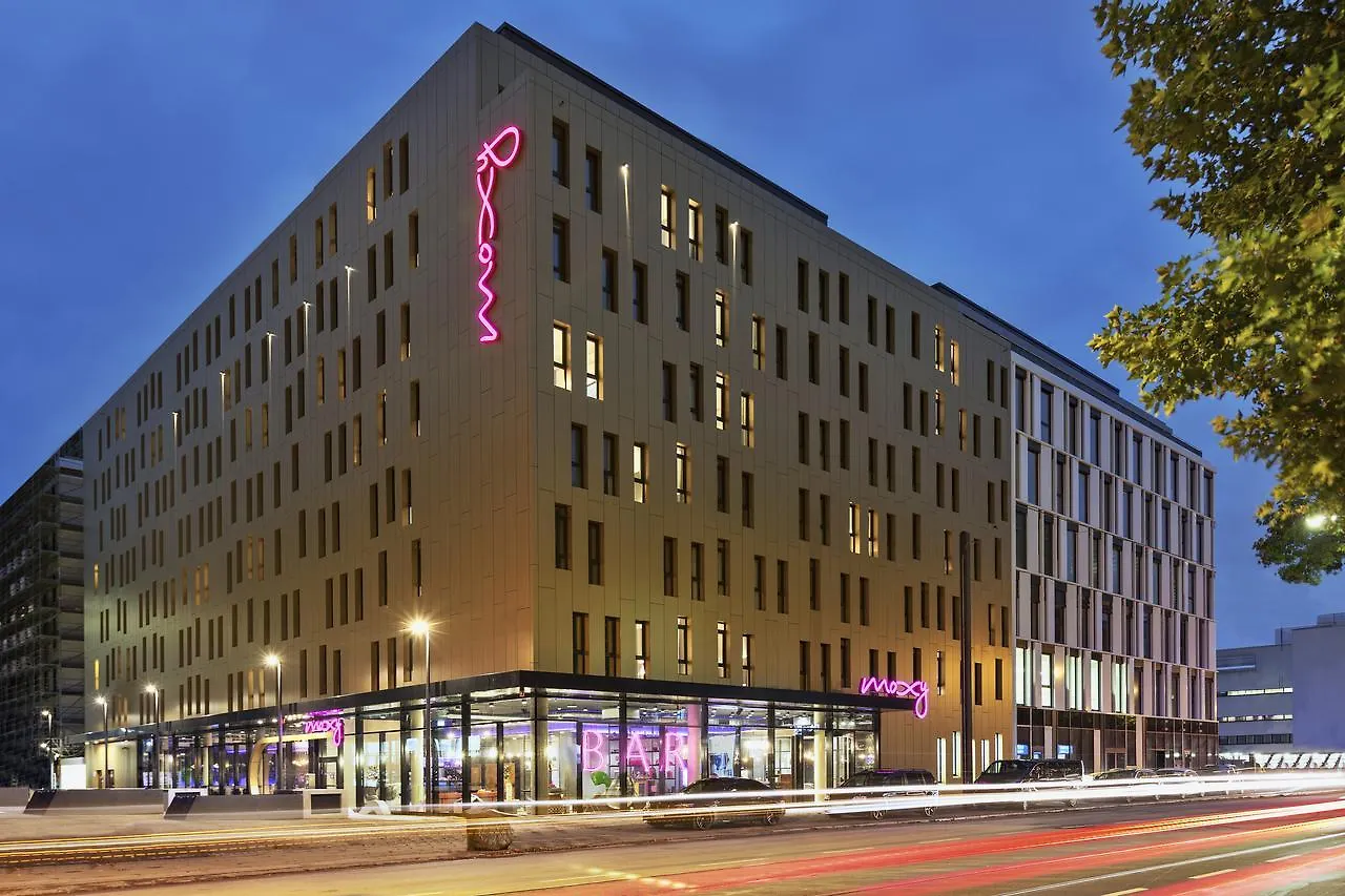 Отель Moxy Frankfurt East Франкфурт-на-Майне Германия
